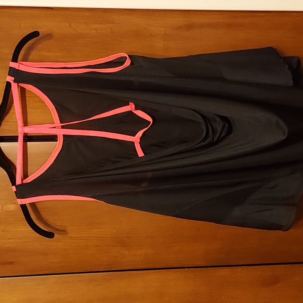 ZOBHA Activewear top - Picture 3 of 10